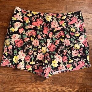 INC International Concepts Mid Rise Stretchy Pull On Floral Shorts Size 18 2X